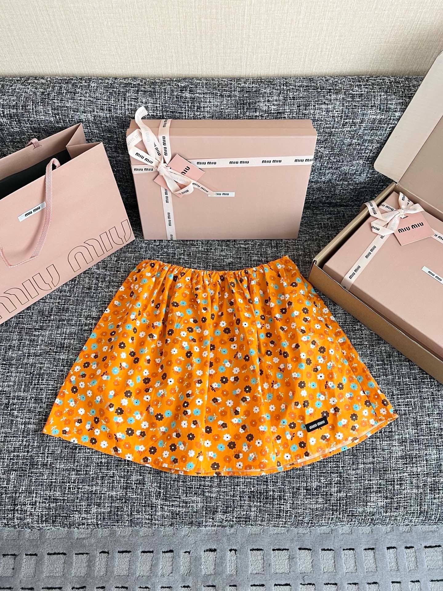 Miu Miu Poplin Skirt W6061501
