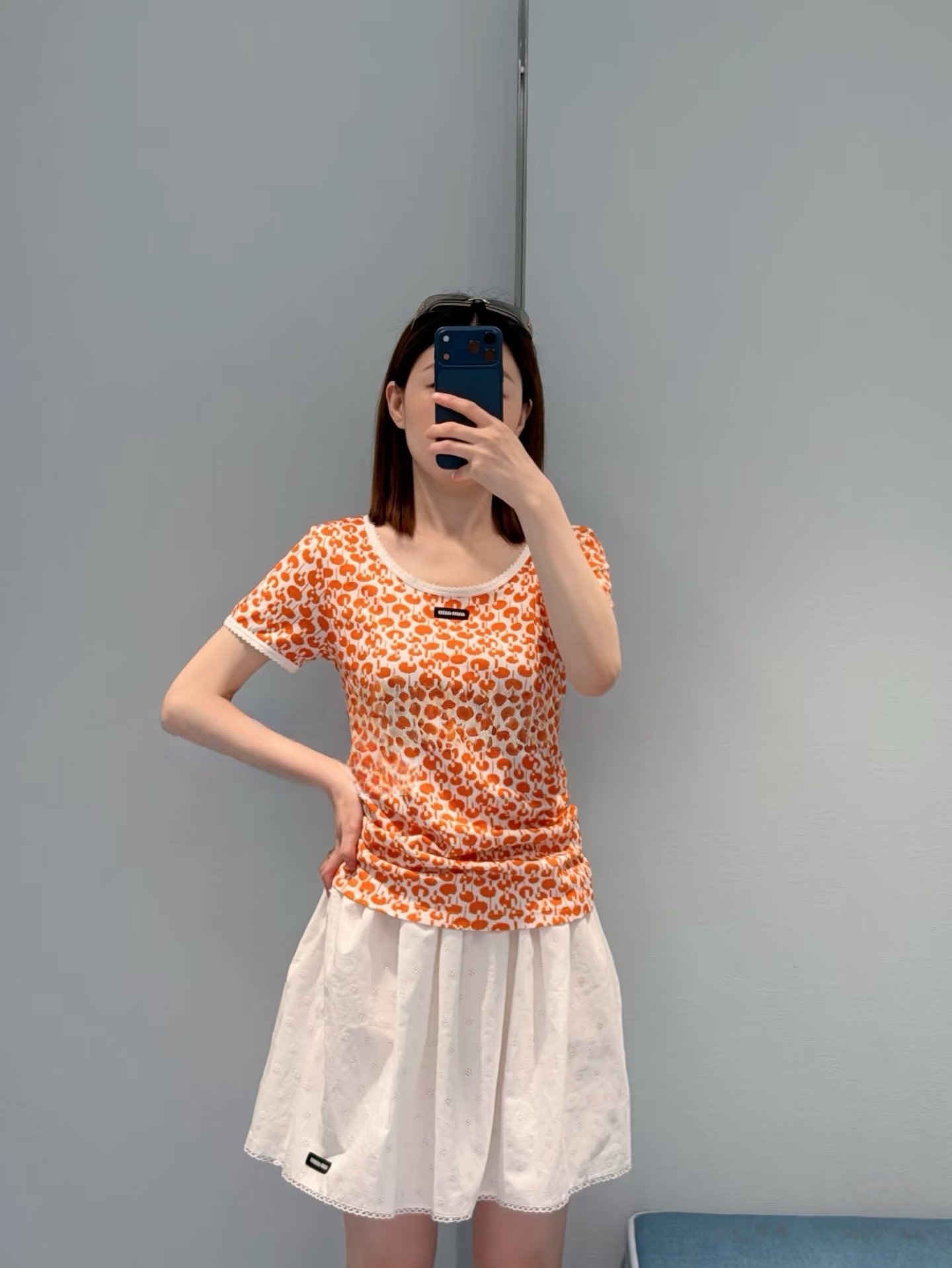 Miu Miu Cotton T-shirt W6061503 - Image 7