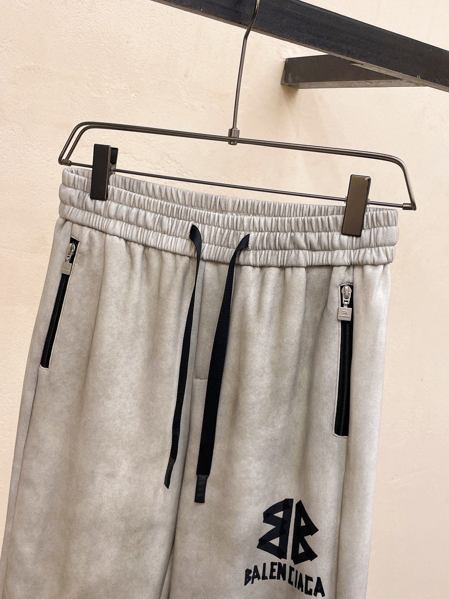 Balenciaga π Spring 2026 New Collection Casual Pants M6061605 - Image 4