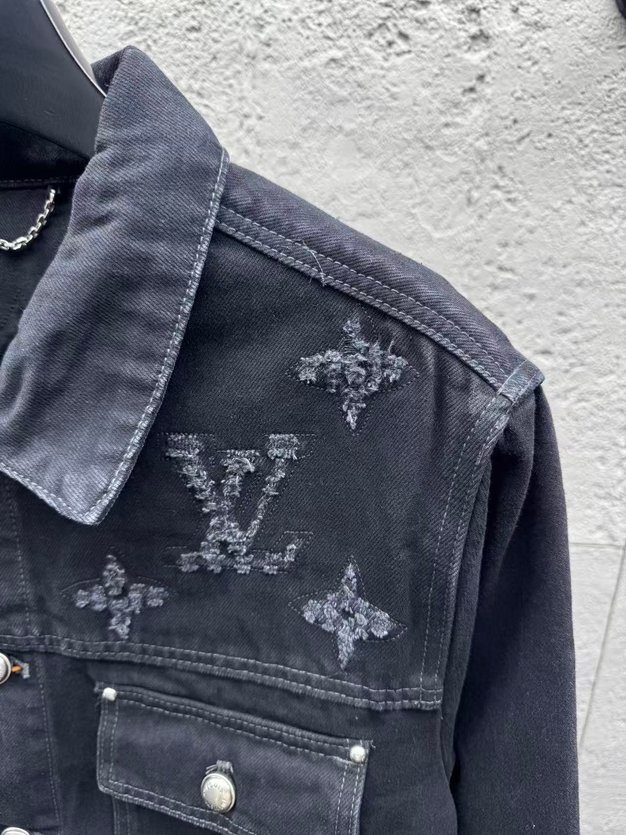 LV Denim 2026 New Style Coat M6060202 - Image 6