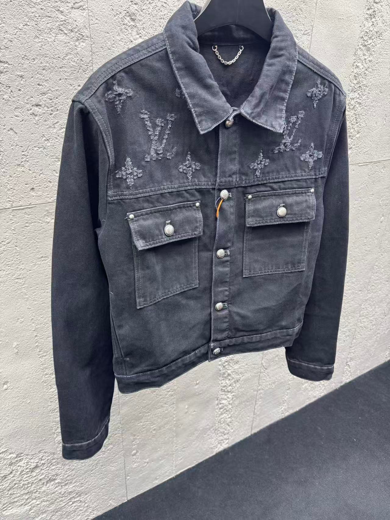 LV Denim 2026 New Style Coat M6060202 - Image 7